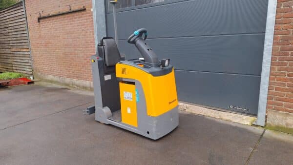 Perfect compacte Jungheinrich 3 tons elektrotrekker - Afbeelding 2