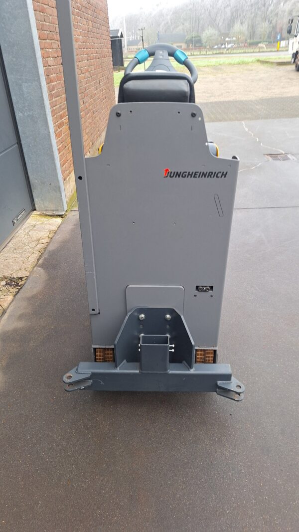 Perfect compacte Jungheinrich 3 tons elektrotrekker - Afbeelding 7