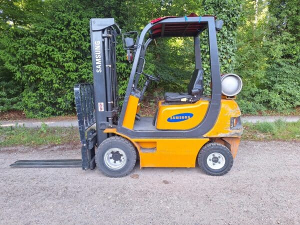 1.8 Tons Samsung Heftruck met 2737 uur in topstaat!