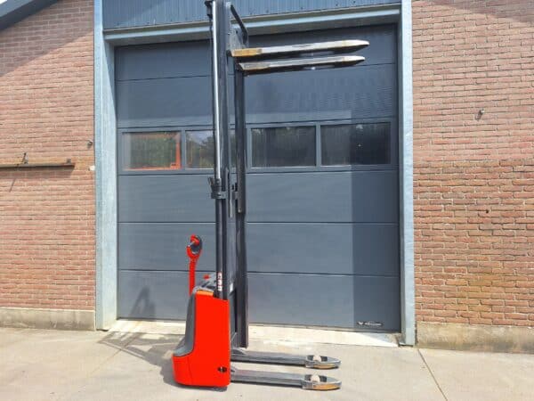 Linde 303 cm BJ 2020 Stapelaar - Afbeelding 4