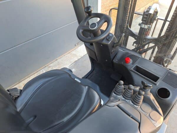 Nette Linde Heftruck E16 triplo,freelift, shidesift met slechts 6833 uur! - Afbeelding 11