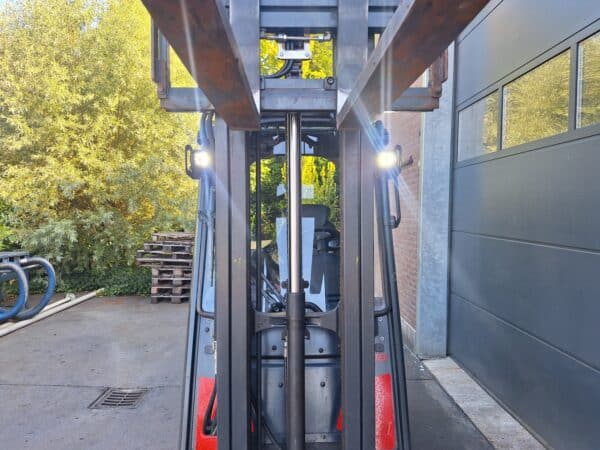 Nette Linde Heftruck E16 triplo,freelift, shidesift met slechts 6833 uur! - Afbeelding 7
