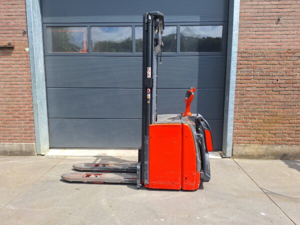 Linde Dobbelstock Stapelaar 540 cm bj 2020 met 385 uur! - Afbeelding 2