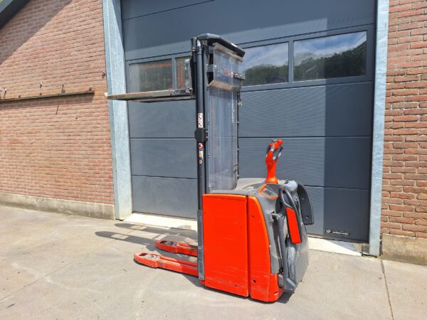 Linde Dobbelstock Stapelaar 540 cm bj 2020 met 385 uur! - Afbeelding 4