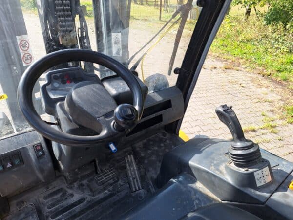 Caterpillar Heftruck Sterke 5 tons truck met freelift - Afbeelding 7