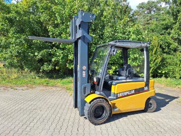 Caterpillar Heftruck Sterke 5 tons truck met freelift - Afbeelding 4