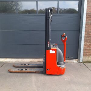 Linde Stapelaar 447 cm triplo, BJ 2015