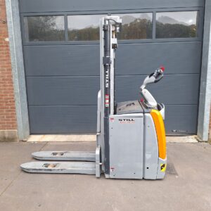 Still Stapelaar 2 tons 455cm triplo 2015