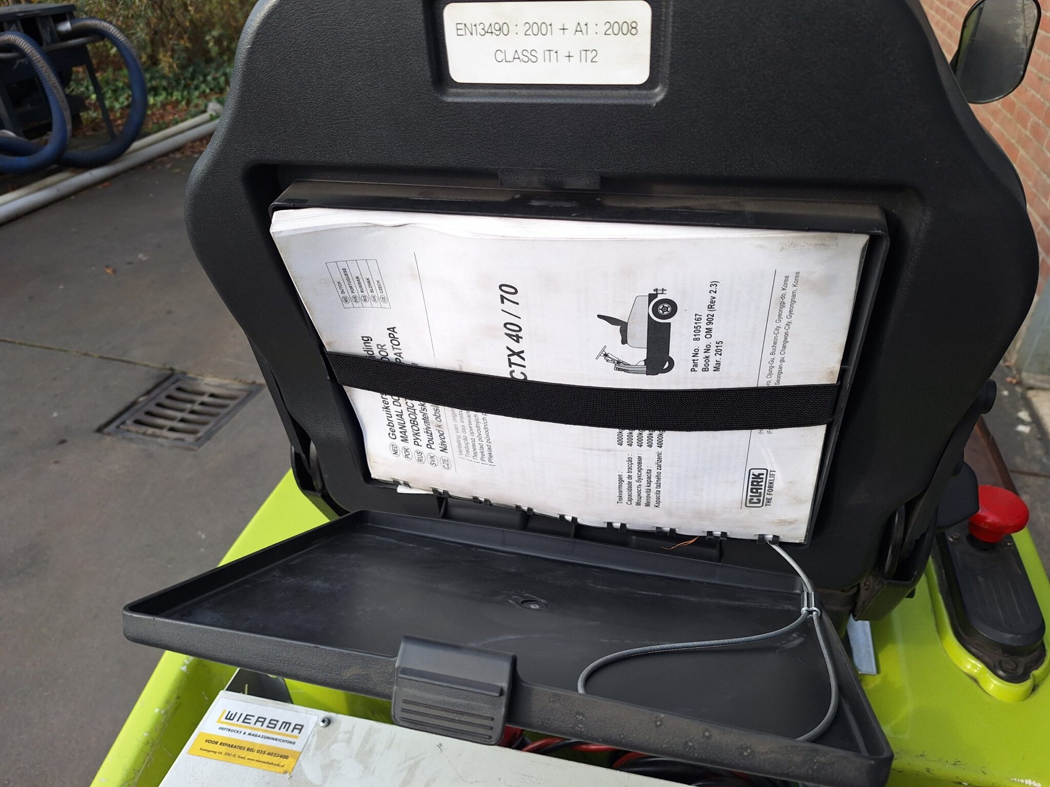 Clark Electro trekker 7 ton accu 10-2023 met slechts 1690 uur! - Afbeelding 11