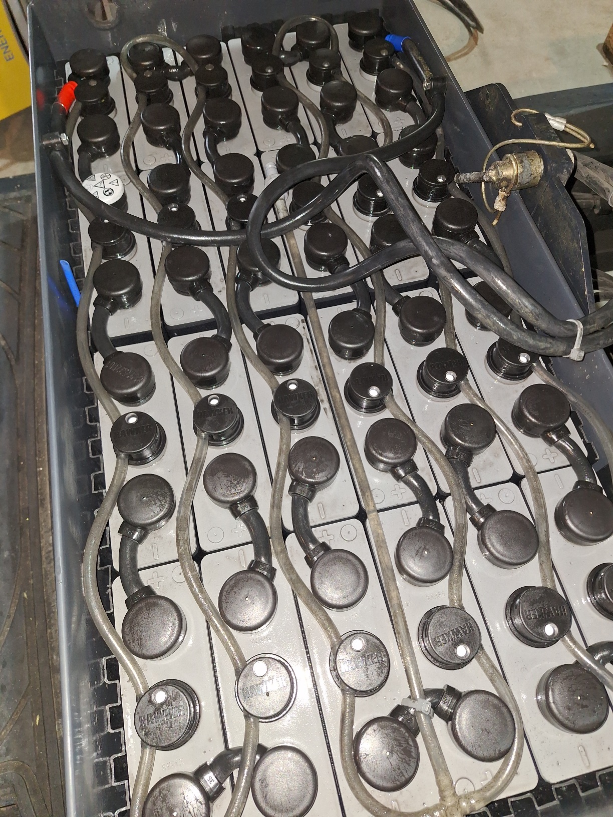 Clark Electro trekker 7 ton accu 10-2023 met slechts 1690 uur! - Afbeelding 9