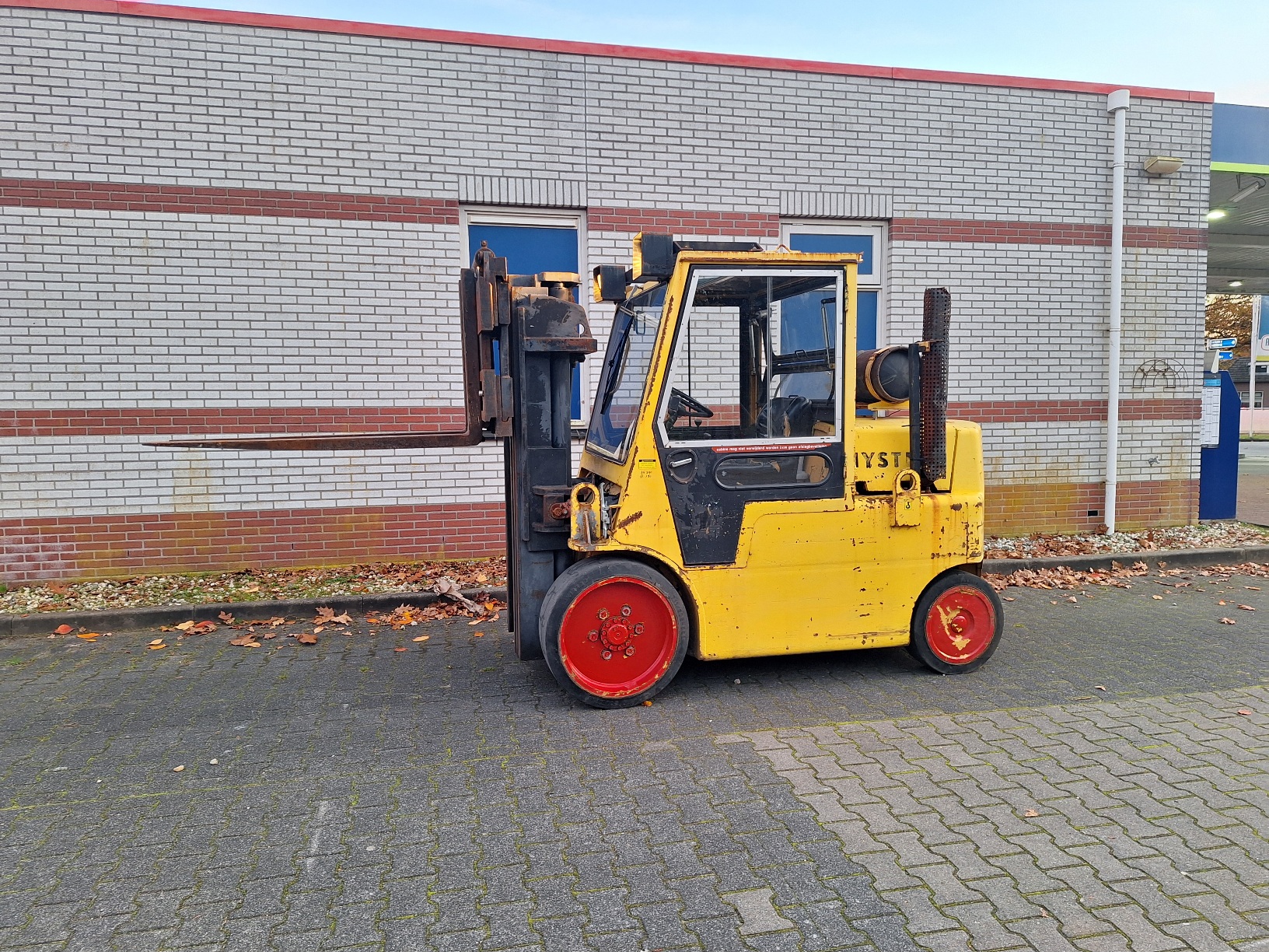Hyster 5.5 tons compacte truck - Afbeelding 2