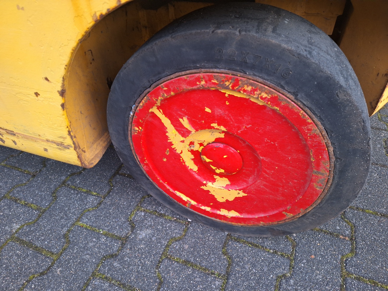 Hyster 5.5 tons compacte truck - Afbeelding 9