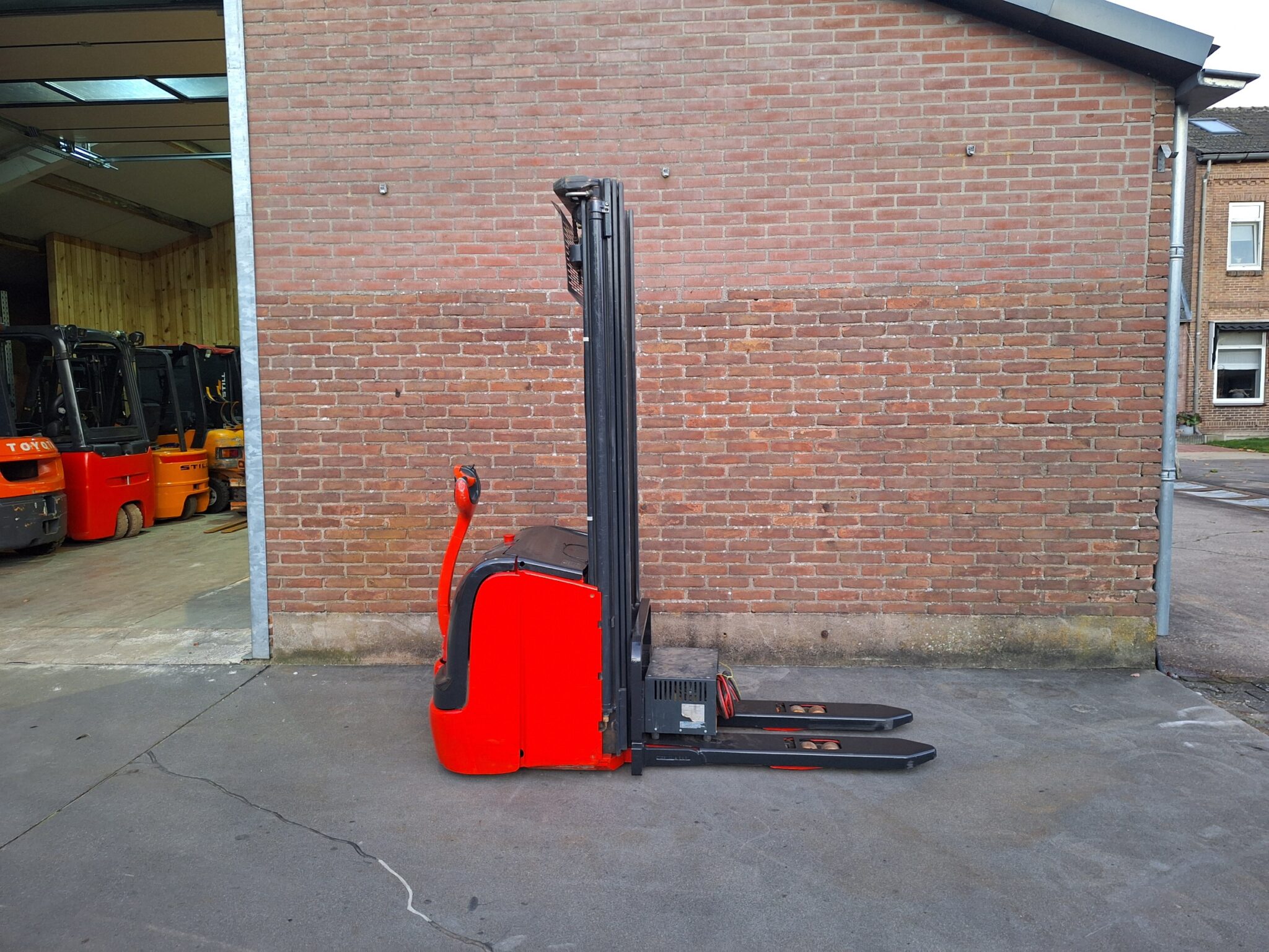 Linde 540 cm dobbelstock Stapelaar - Afbeelding 5