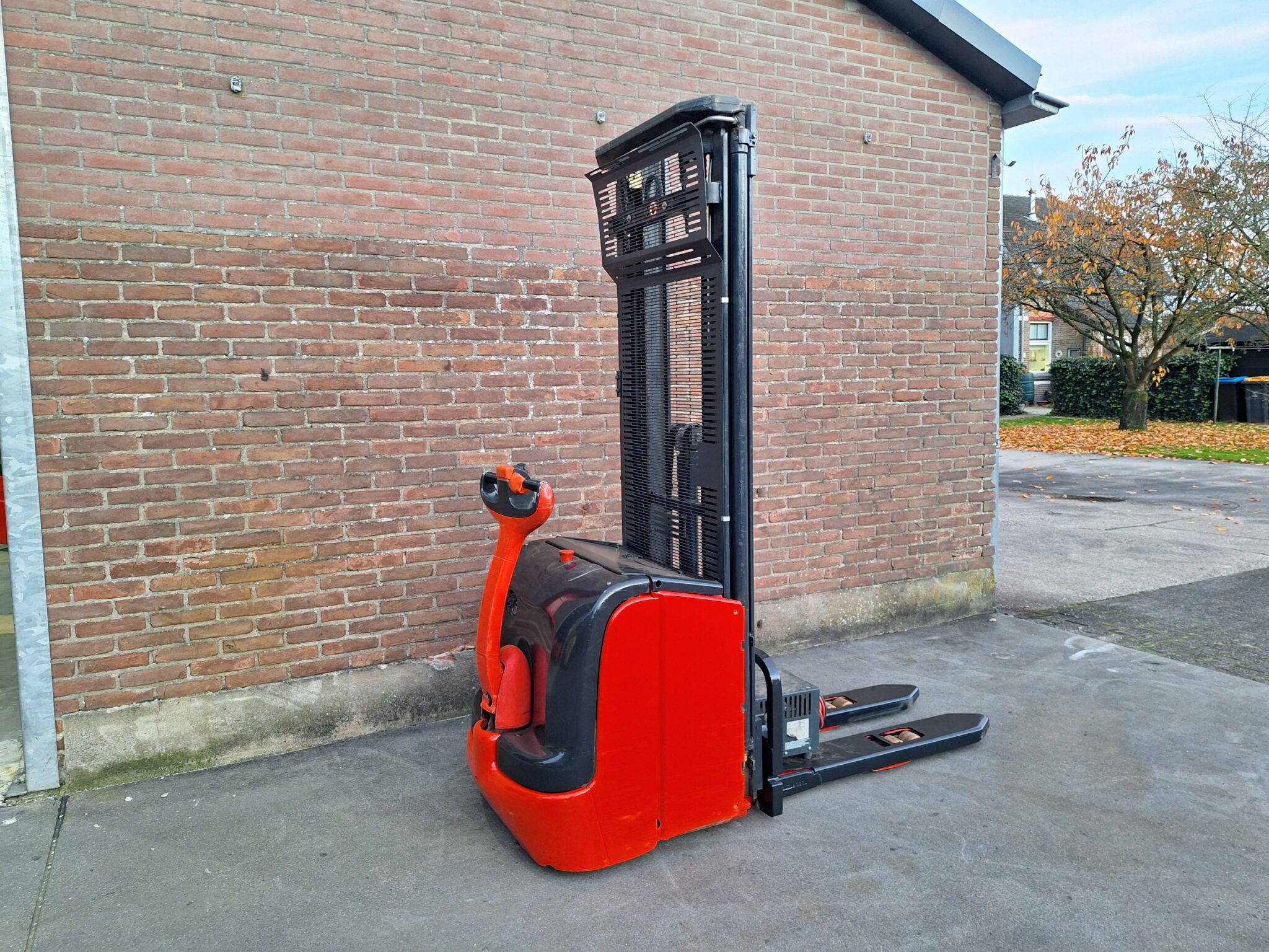 Linde 540 cm dobbelstock Stapelaar - Afbeelding 2