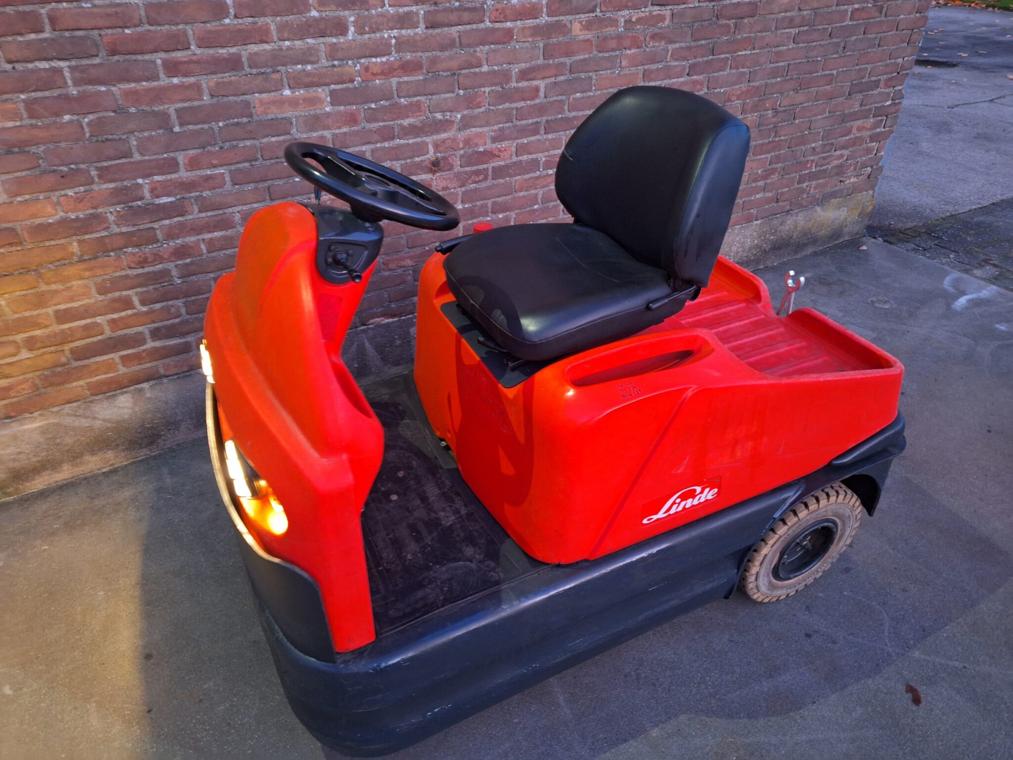 Linde P60 48 volt Electro trekker - Afbeelding 2