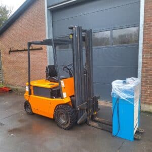Still Heftruck 2500 kilo triplo freelift