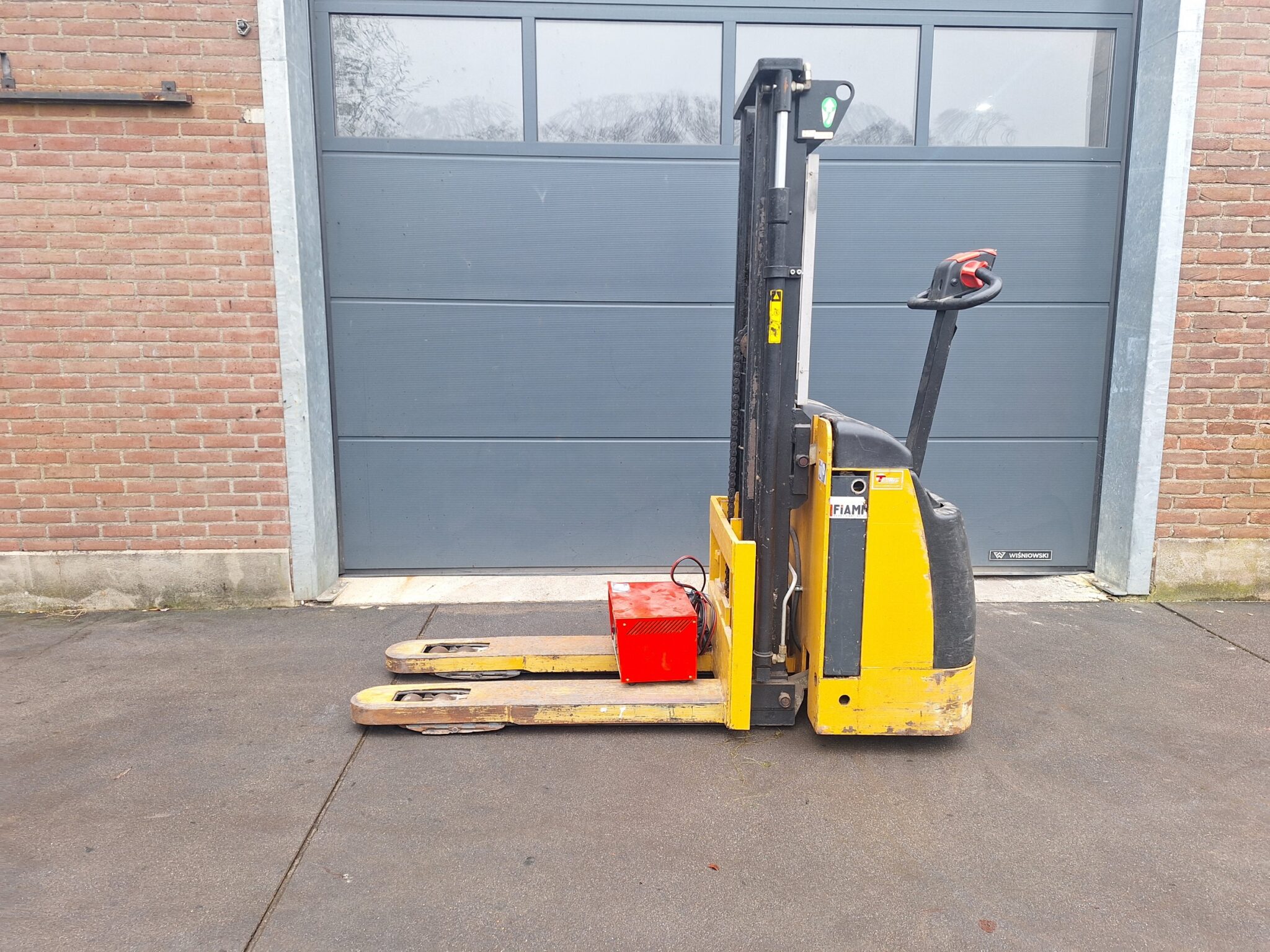 Caterpillar Stapelaar Dobbelstock - Afbeelding 4