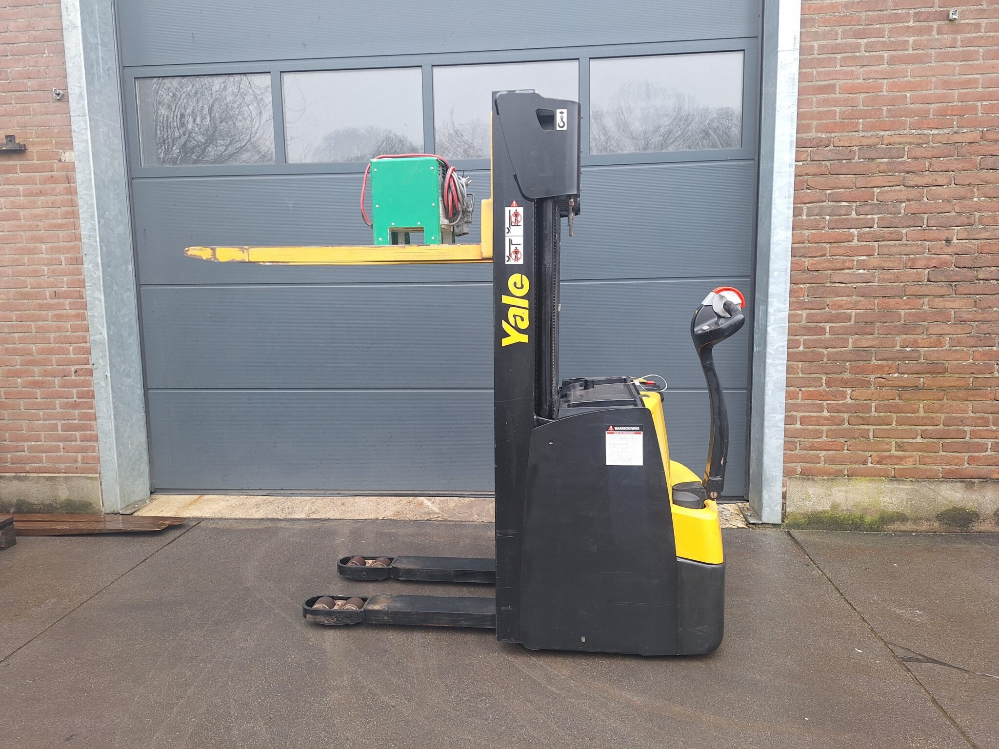 Yale Stapelaar 443 cm BJ 2022 - Afbeelding 6