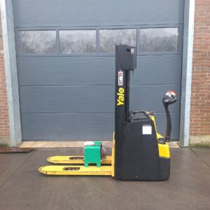 Yale Stapelaar 443 cm BJ 2022