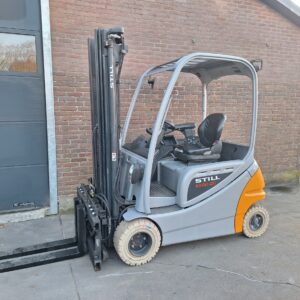 Still Heftruck RX 20-20 triplo met 3360 uur