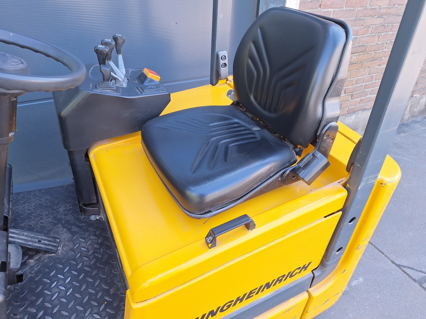 Compacte Jungheinrich Heftruck 1250 kilo drie wieler - Afbeelding 10