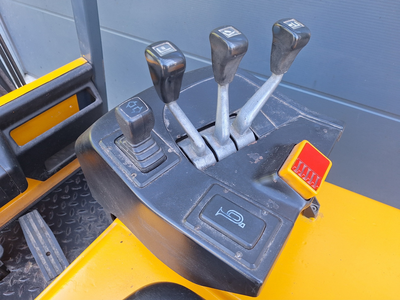 Compacte Jungheinrich Heftruck 1250 kilo drie wieler - Afbeelding 11