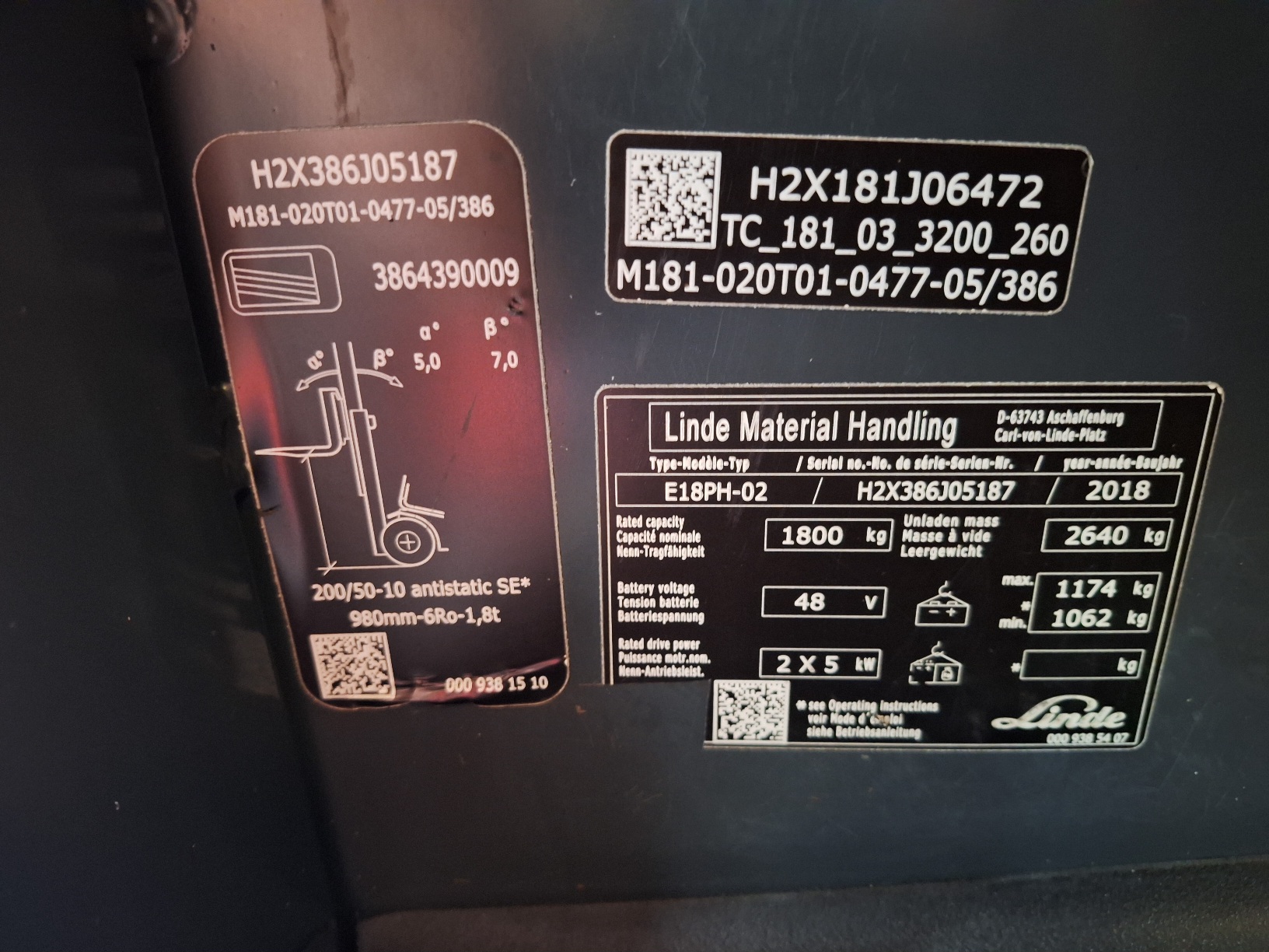 Linde E18 met 4000 uurtjes triplo, sideshift vorkenversteller BJ 2018 - Afbeelding 14