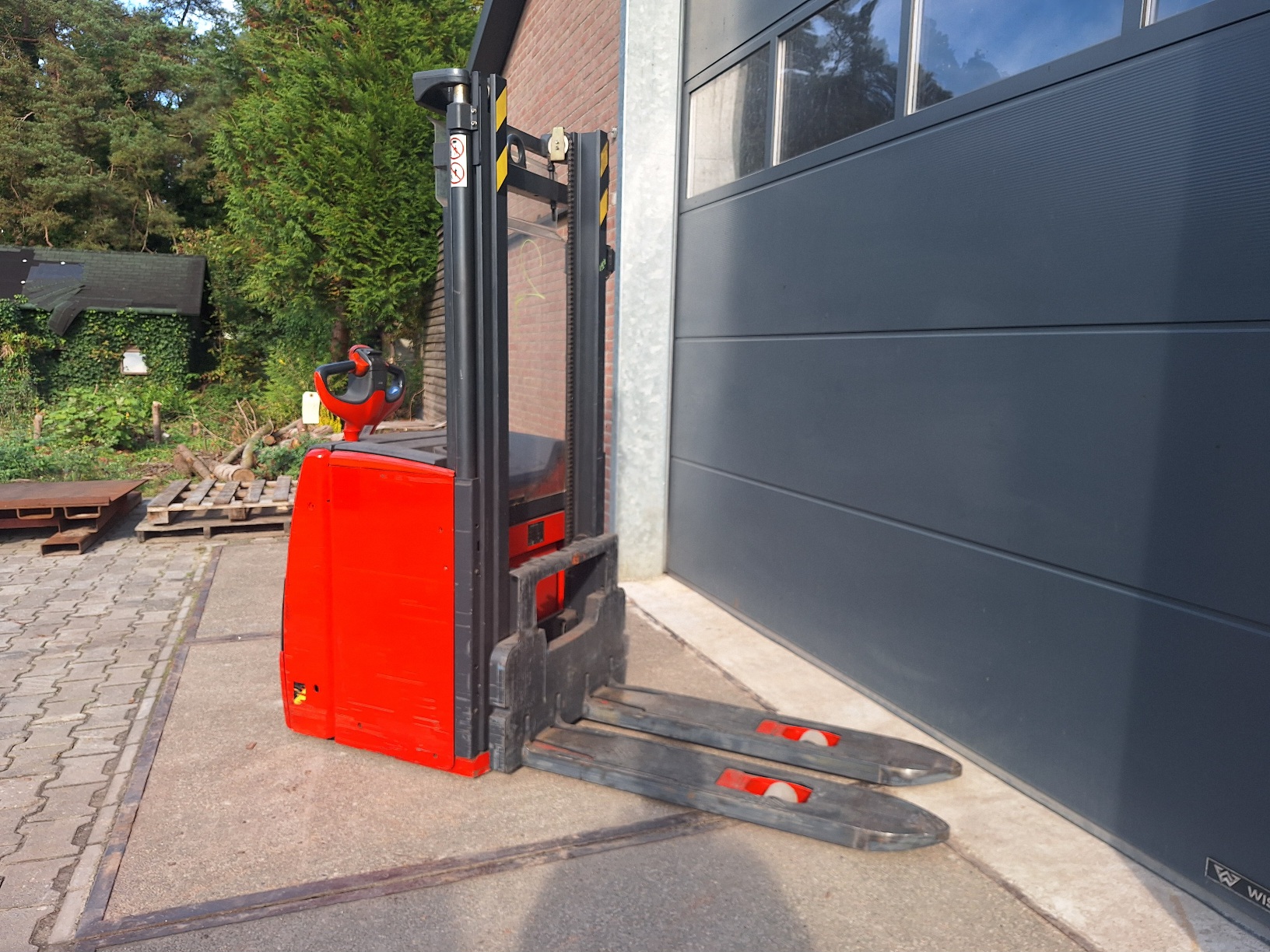 Linde 2 tons Stapelaar met 108 uur!