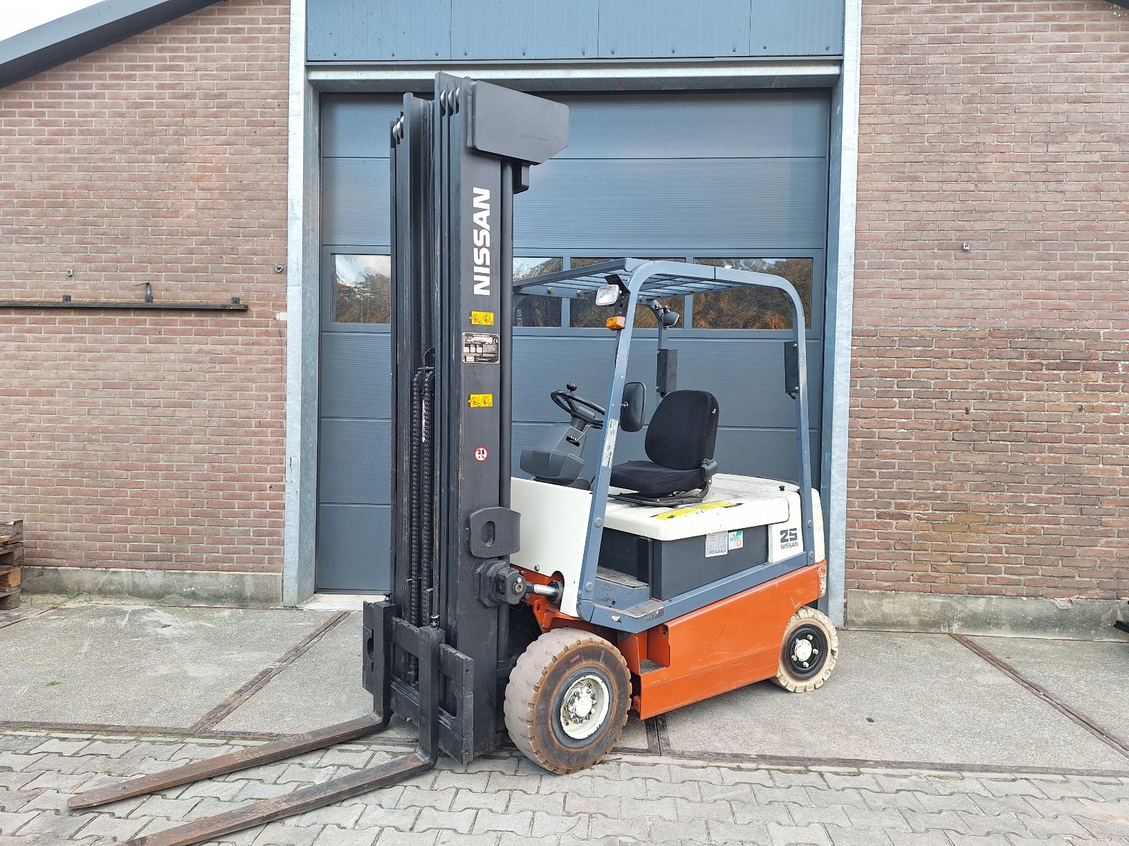 Nissan Heftruck 790 cm 2.5 ton met slechts 3560 uur