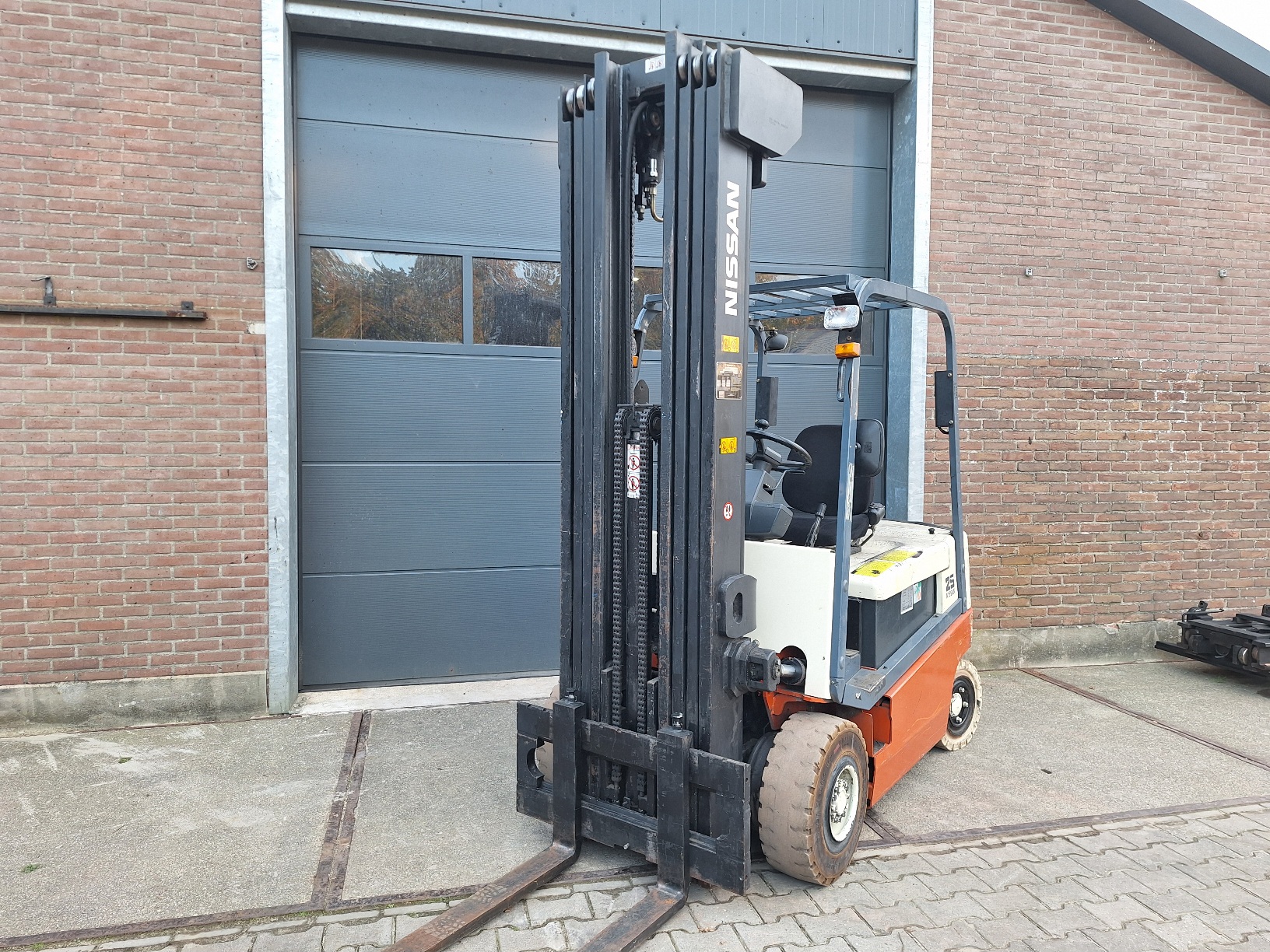 Nissan Heftruck 790 cm 2.5 ton met slechts 3560 uur - Afbeelding 2